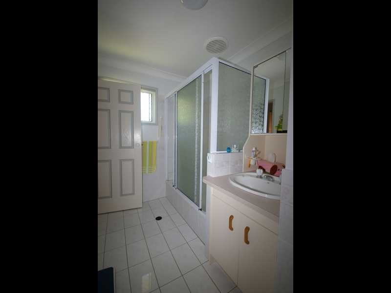 Unit 3/24 Foley Street, Bongaree QLD 4507