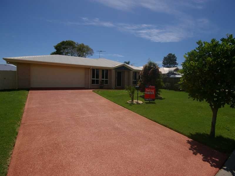 3 Dixon Court, Beachmere QLD 4510