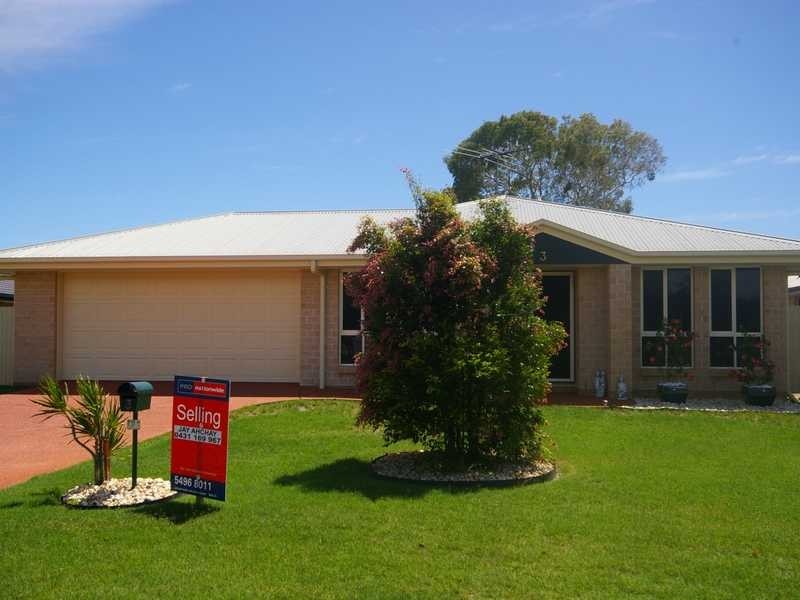 3 Dixon Court, Beachmere QLD 4510