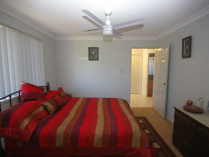 3 Dixon Court, Beachmere QLD 4510