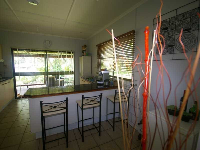 860 Beachmere Road, Beachmere QLD 4510