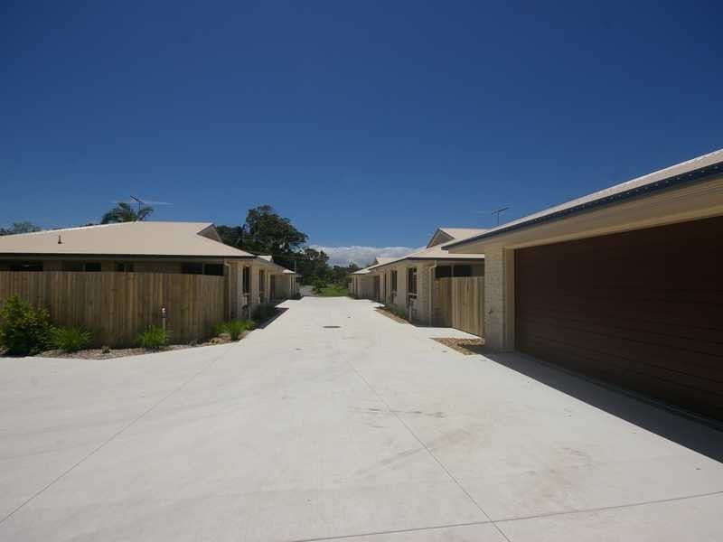12 Second Avenue, Beachmere QLD 4510