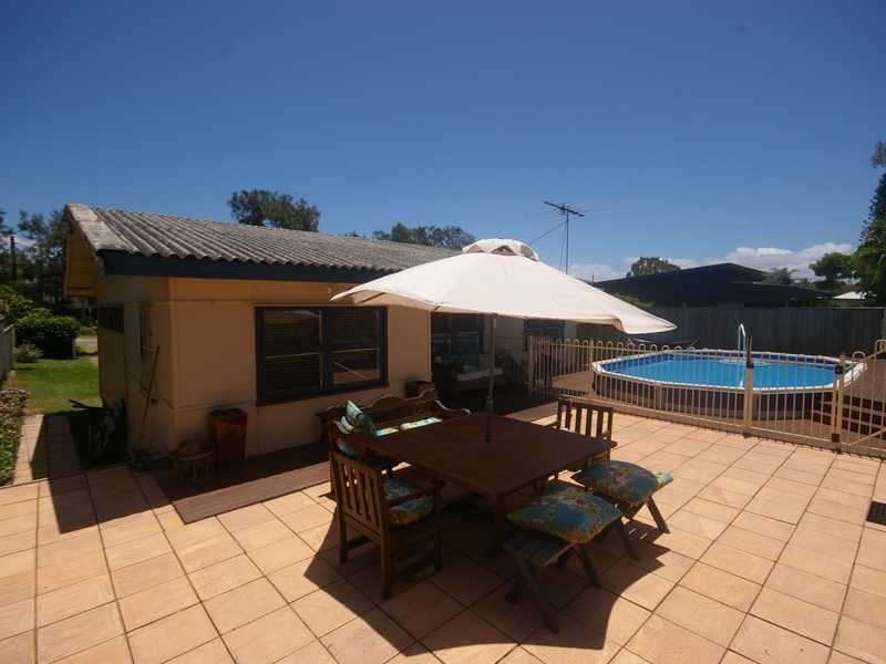 113 Biggs Avenue, Beachmere QLD 4510