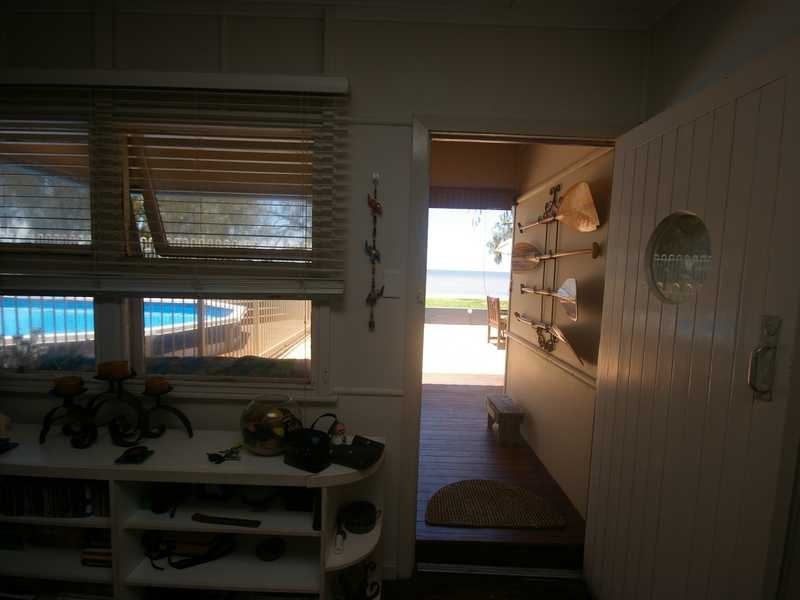 113 Biggs Avenue, Beachmere QLD 4510