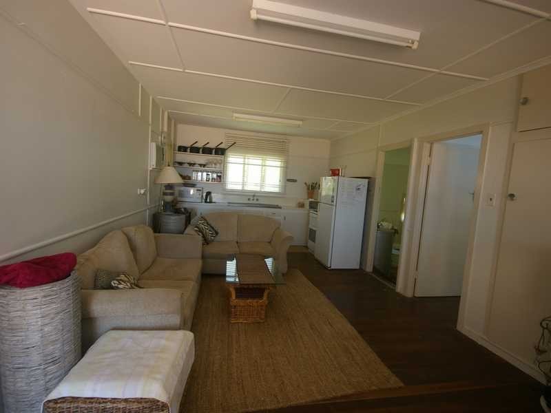 113 Biggs Avenue, Beachmere QLD 4510