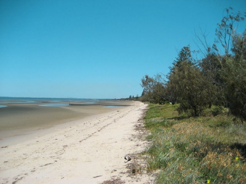 9 Grace Street, Beachmere QLD 4510