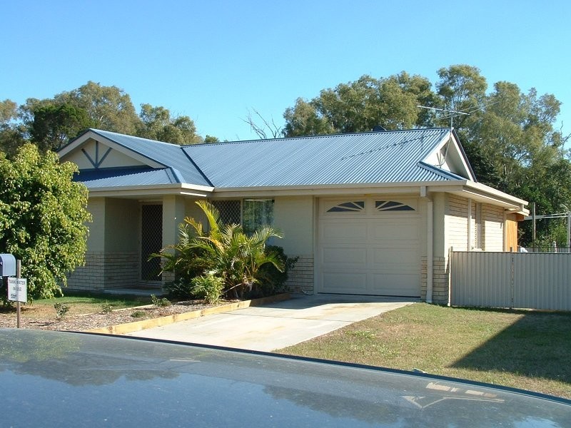 6 Saint Smith Road, Beachmere QLD 4510