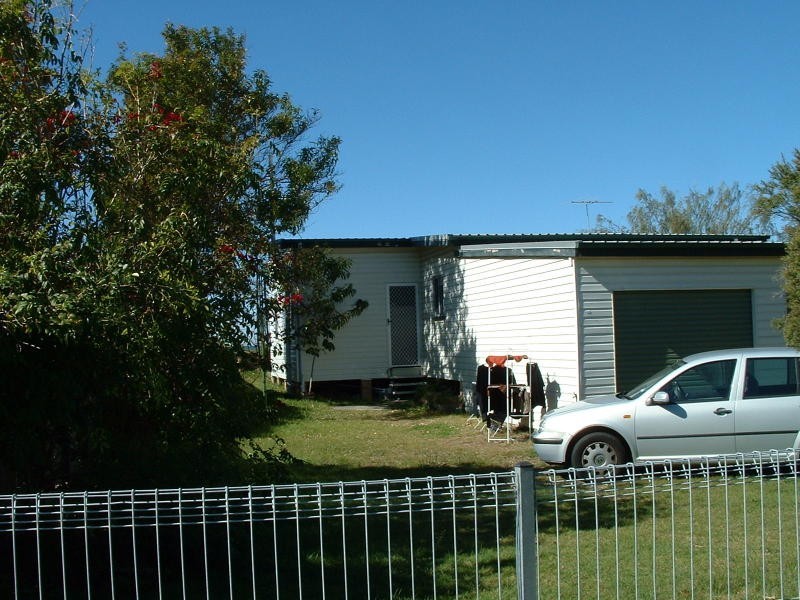 133 Biggs Avenue, Beachmere QLD 4510