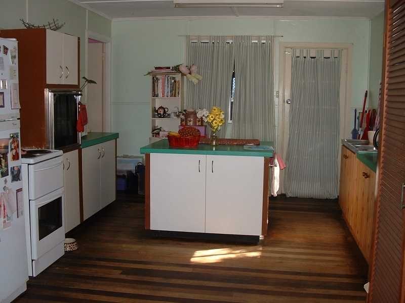 133 Biggs Avenue, Beachmere QLD 4510