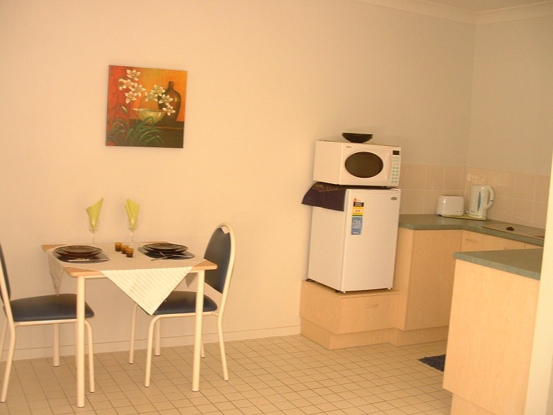 Unit 6/56 Biggs Avenue, Beachmere QLD 4510