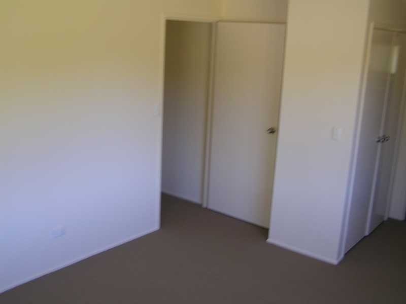 42 Bishop Road, Beachmere QLD 4510