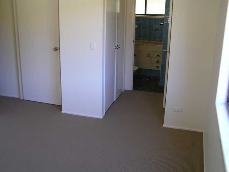 42 Bishop Road, Beachmere QLD 4510