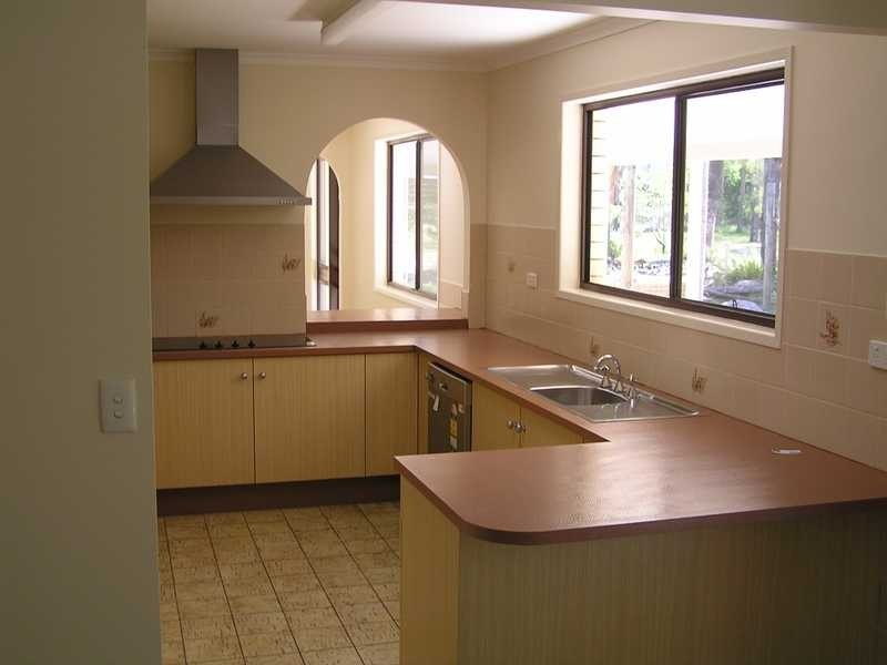42 Bishop Road, Beachmere QLD 4510