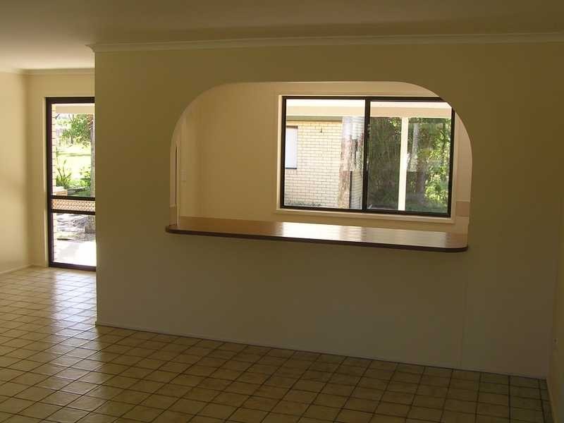 42 Bishop Road, Beachmere QLD 4510