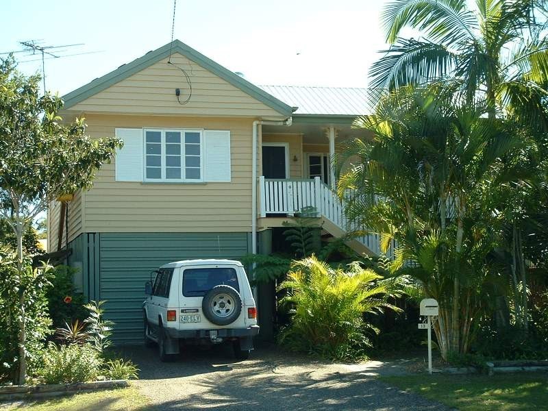 13 Dwyer Street, Beachmere QLD 4510