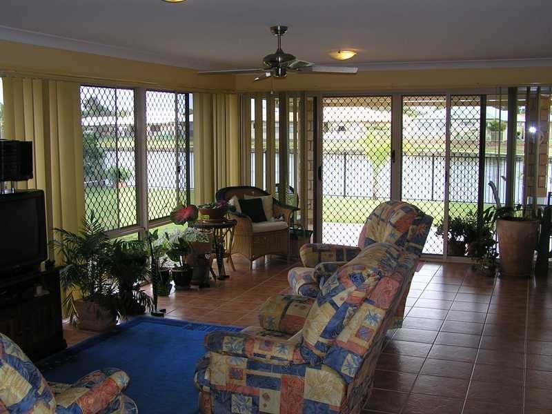 74 Biggs Avenue, Beachmere QLD 4510