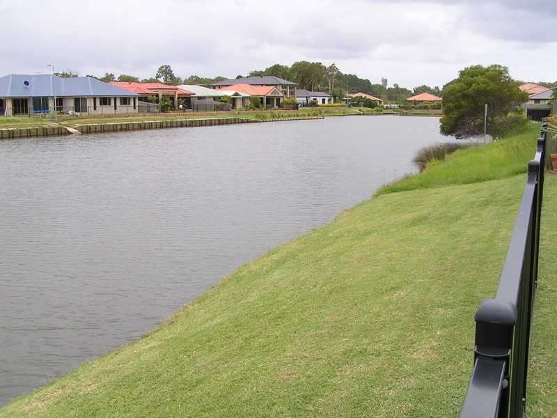 74 Biggs Avenue, Beachmere QLD 4510