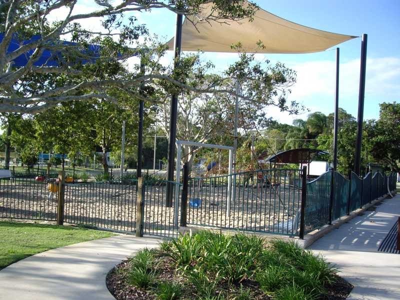 13 Kunde Street, Beachmere QLD 4510