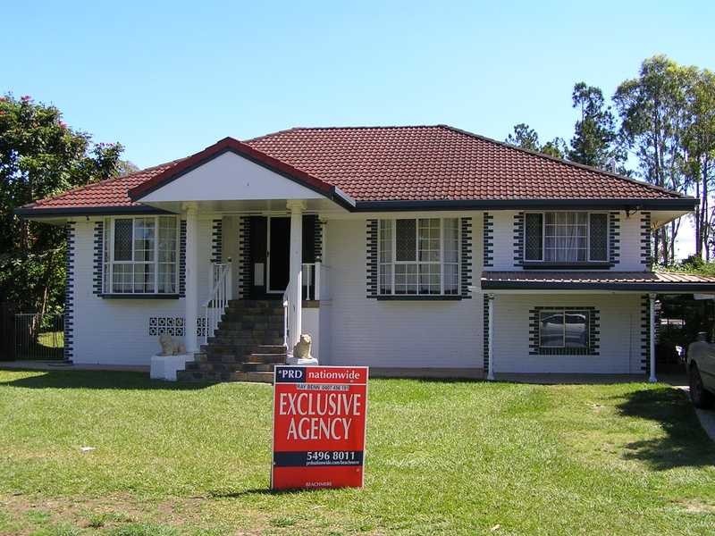 379 Beachmere Road, Beachmere QLD 4510