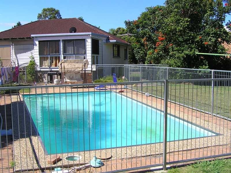 379 Beachmere Road, Beachmere QLD 4510