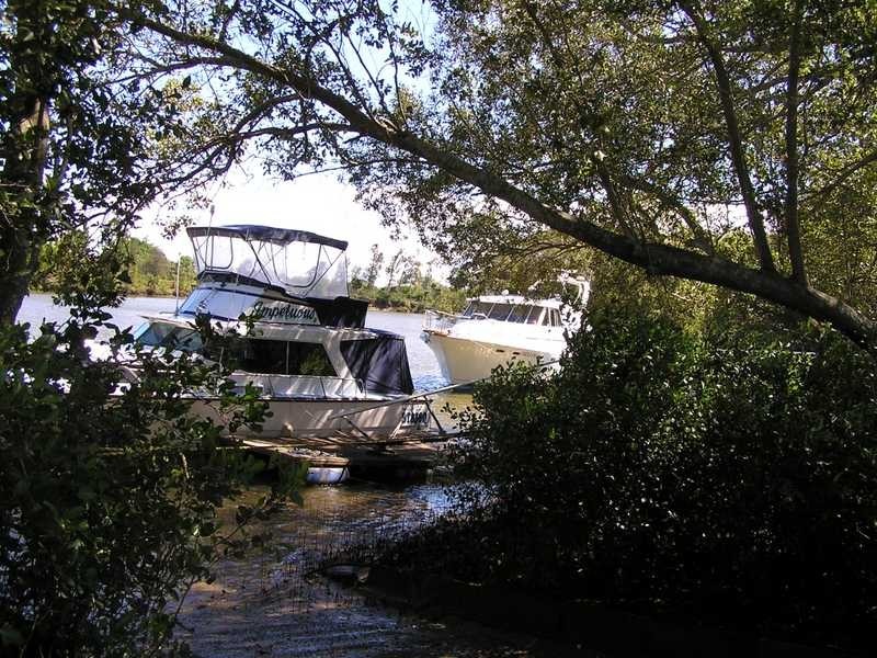 379 Beachmere Road, Beachmere QLD 4510