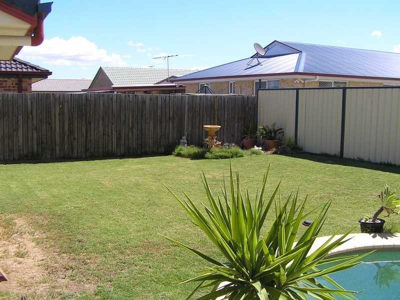 25 Apollo Crescent, Beachmere QLD 4510