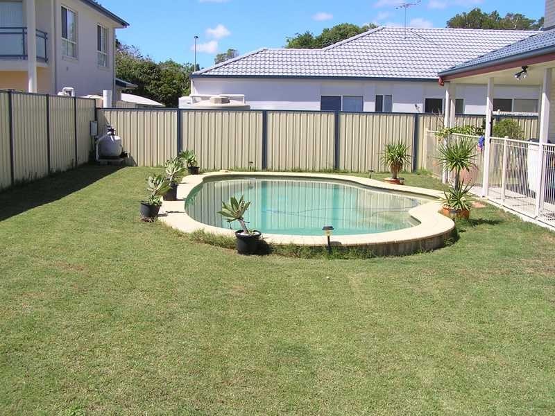 25 Apollo Crescent, Beachmere QLD 4510