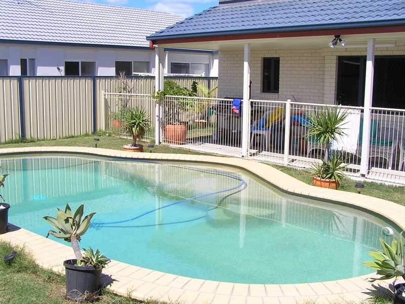 25 Apollo Crescent, Beachmere QLD 4510