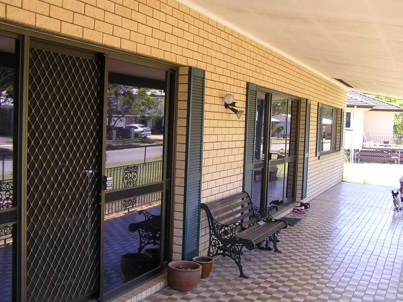 6 Bryant Street, Beachmere QLD 4510