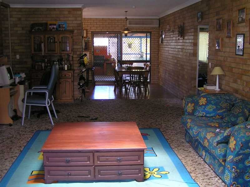 6 Bryant Street, Beachmere QLD 4510
