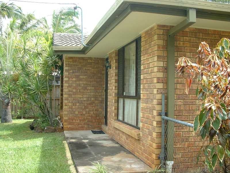 18 Grace Street, Beachmere QLD 4510