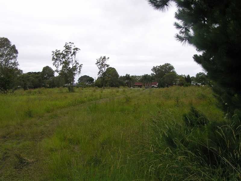 16 Bishop Road, Beachmere QLD 4510