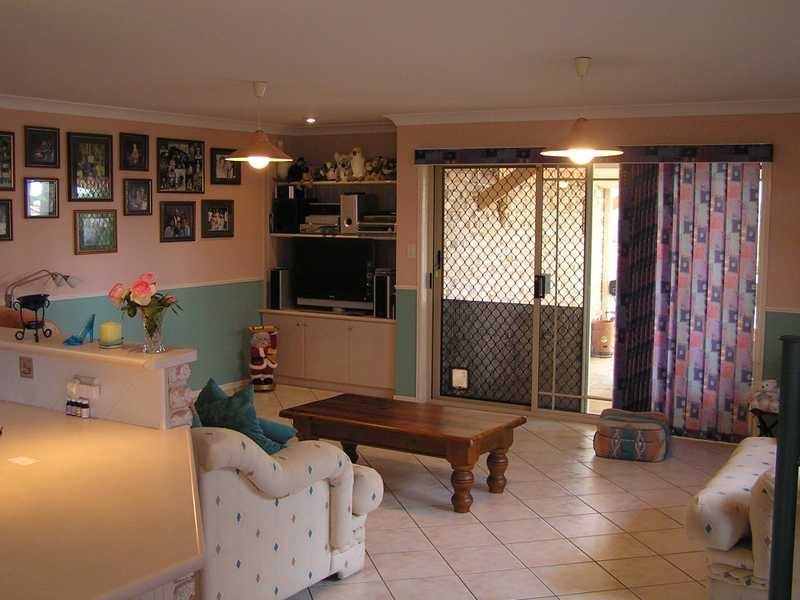 27 Camion Court, Petrie QLD 4502