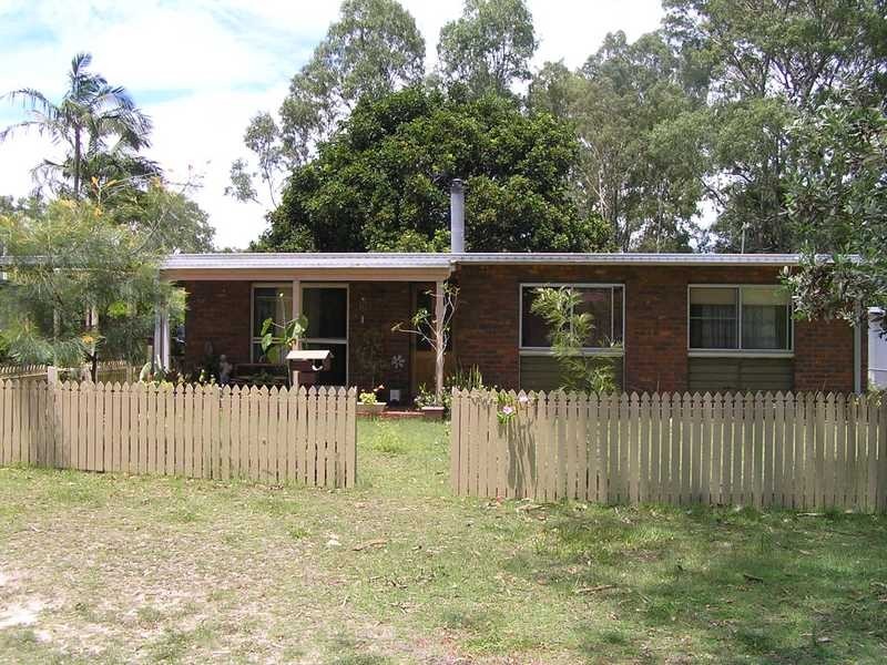 12 Progress Avenue, Beachmere QLD 4510