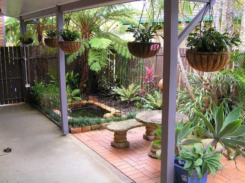 4 Gillian Street, Beachmere QLD 4510