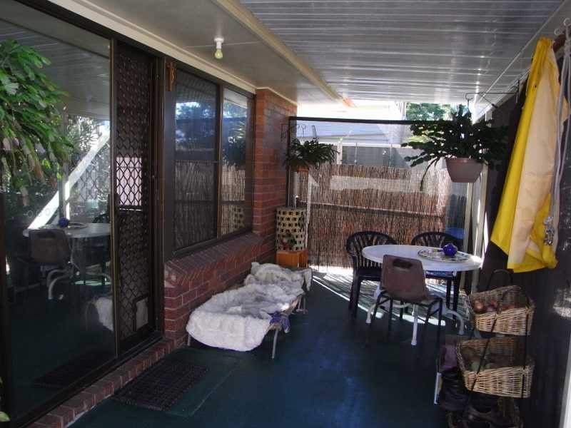 18 Bryant Street, Beachmere QLD 4510