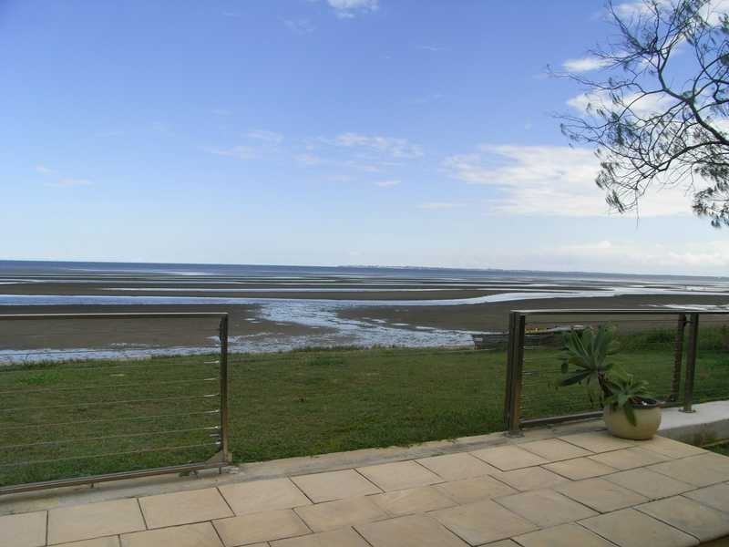 27 Grace Street, Beachmere QLD 4510