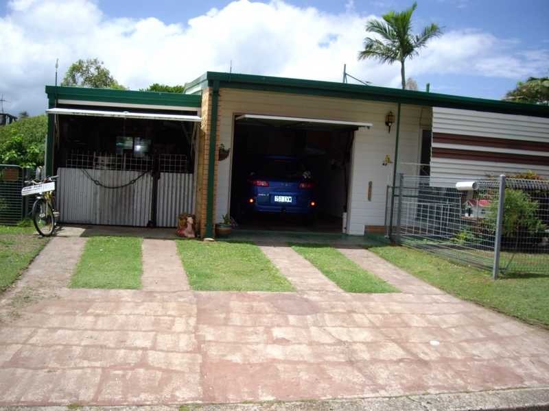1 Paradise Road, Bongaree QLD 4507