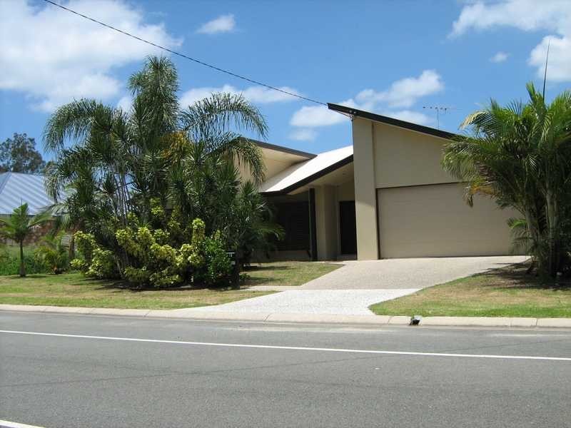 13 Saint Smith Road, Beachmere QLD 4510