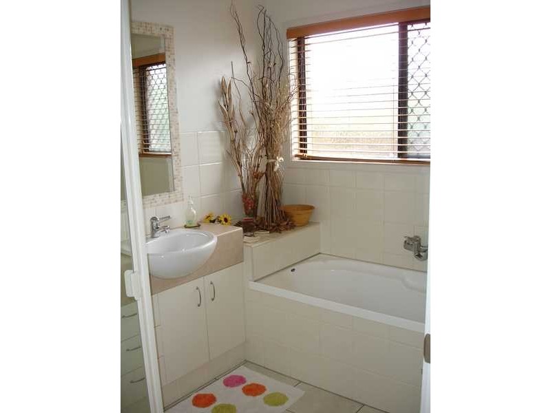 13 Saint Smith Road, Beachmere QLD 4510