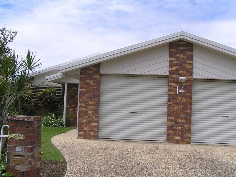 14 Bayside Drive, Beachmere QLD 4510