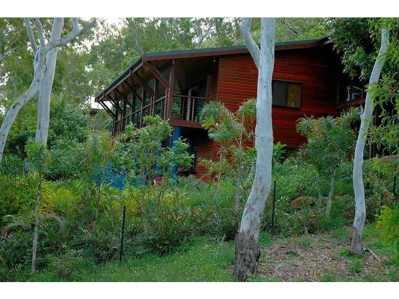 14 Bayside Drive, Beachmere QLD 4510