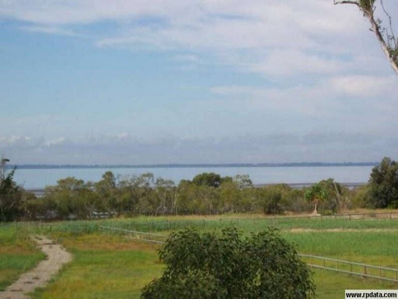 72 Campbell Parade, Beachmere QLD 4510