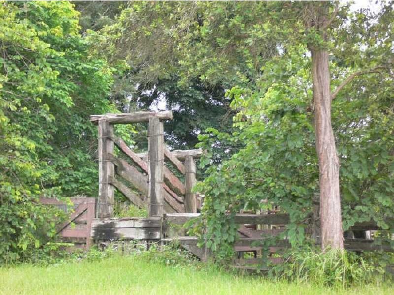 930 Cove Road, Woodford QLD 4514