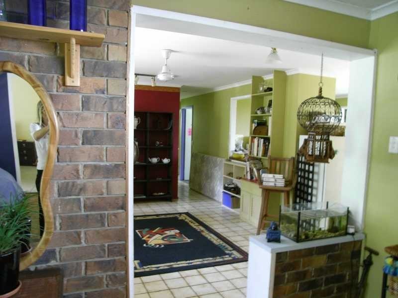 17 Glasgow Road, Ningi QLD 4511