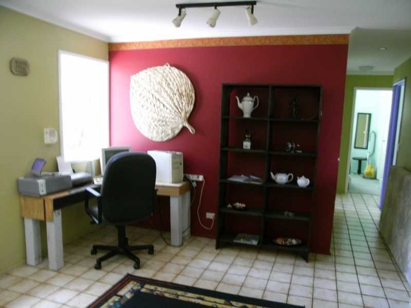 17 Glasgow Road, Ningi QLD 4511