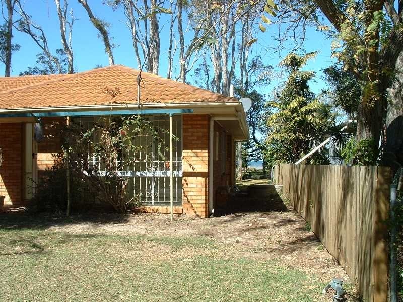 22 Bayside Drive, Beachmere QLD 4510