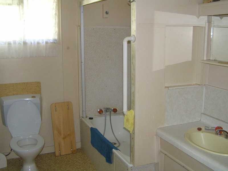 14 Lalroy Street, Beachmere QLD 4510