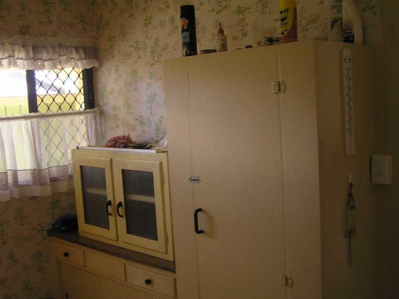 14 Lalroy Street, Beachmere QLD 4510