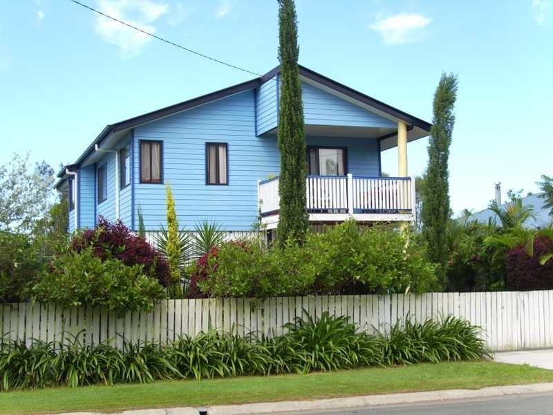 15 Saint Smith Road, Beachmere QLD 4510